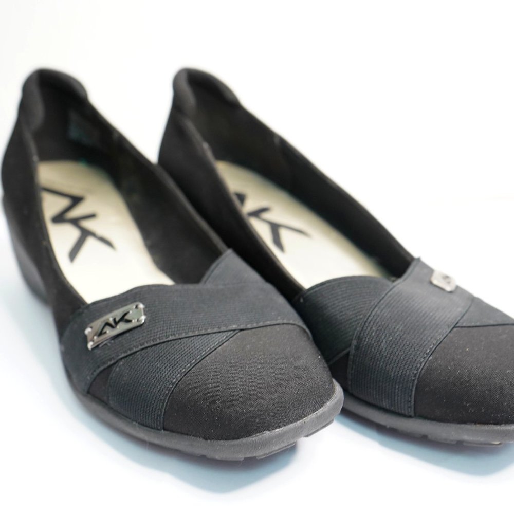 Anne Klein Women's Oalise Ballet Flat Black Women's Size 7